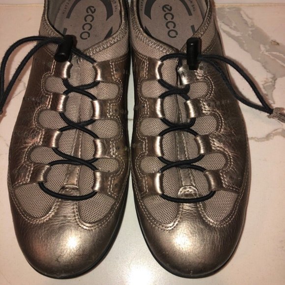 ECCO  LADIES' COMFORT NO LACE SNEAKERS  Sz EUR 38   US 7-8 - Picture 1 of 7